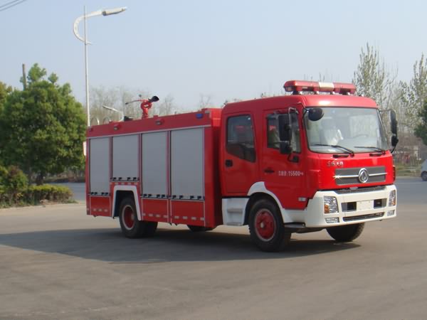 东风7方水罐消防车JDF5161GXFSG70/B型