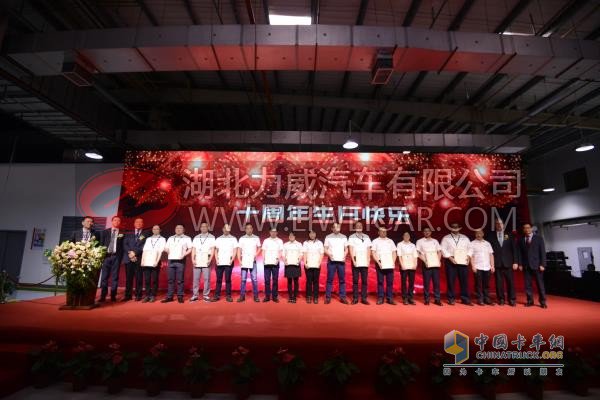 康明斯电子燃油系统十年庆生 大咖+数据为品牌注能