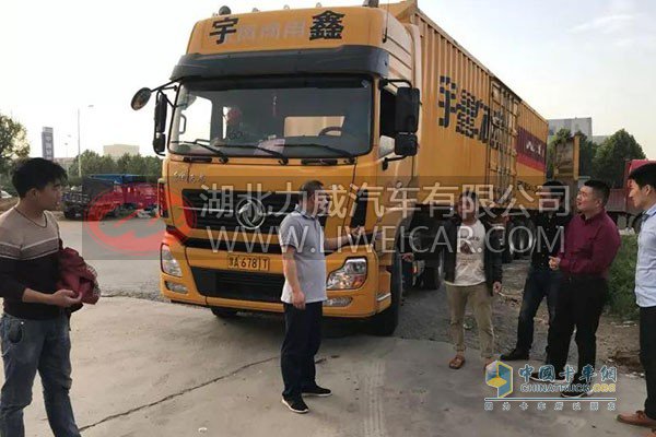 东风康明斯集团客户部为宇鑫物流提供“线路保障”服务