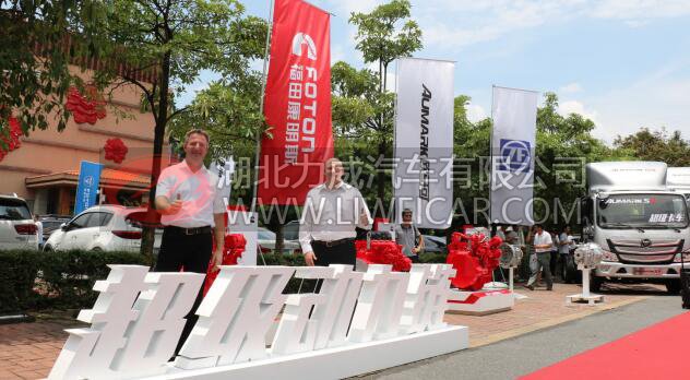 “快递之星”革新快递效率 欧马可超级轻卡让快递更“快”