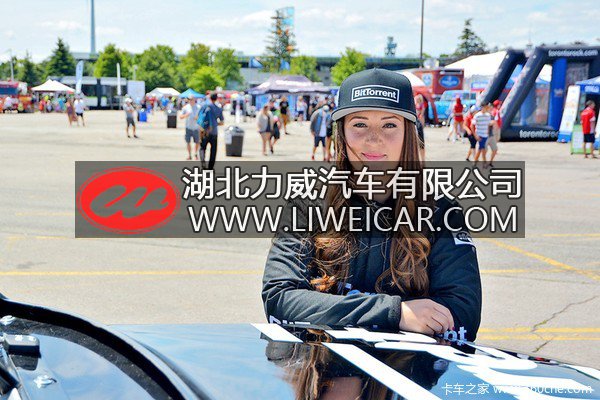 马达一响黄金万两 美女的卡车你敢上吗?