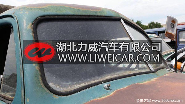 废车场中的宝藏 七十岁的斯蒂庞克卡车
