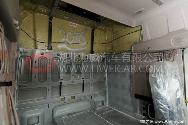 驾驶室加长0.9米 达夫XF改装变身成XXF
